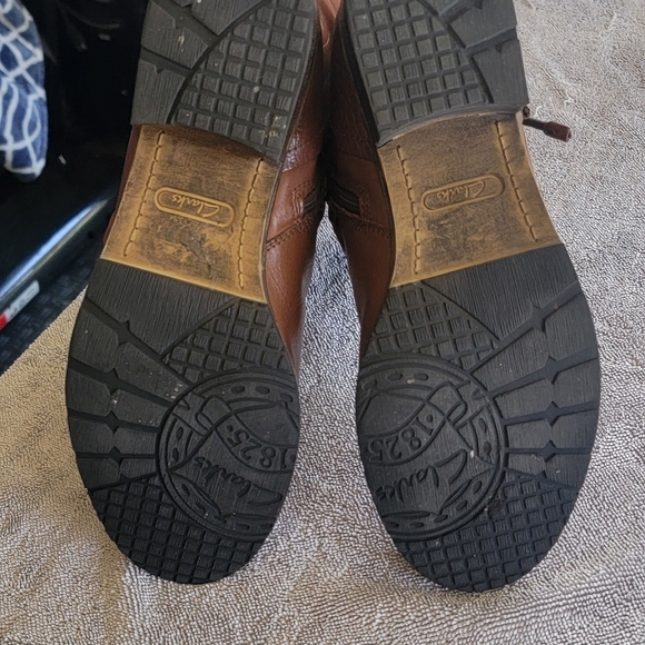 Clark's leather boot. 9" shaft. - Picture 4 of 6